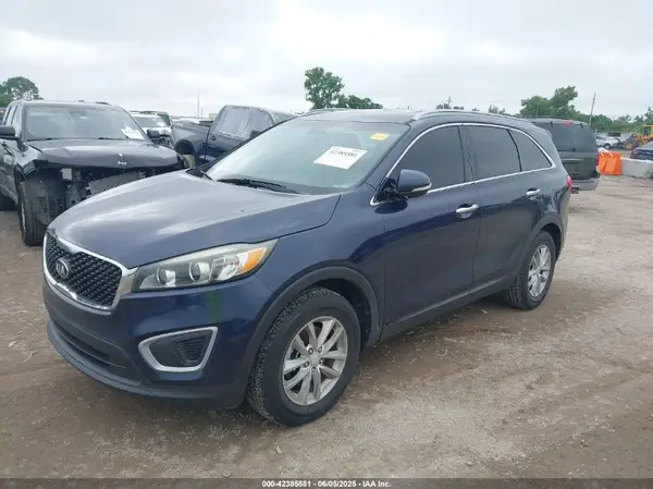 5XYPG4A38GG017983 2016 KIA SORENTO - Image 2