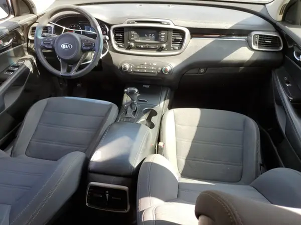 5XYPG4A38GG019376 2016 KIA SORENTO - Image 8