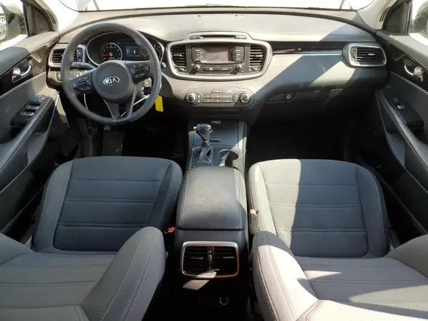 5XYPG4A38GG028594 2016 KIA SORENTO - Image 8
