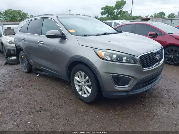 5XYPG4A38GG029325 2016 KIA SORENTO - Image 1