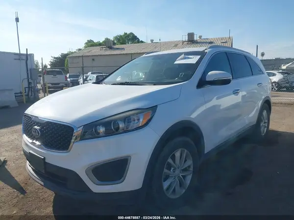 5XYPG4A38GG032435 2016 KIA SORENTO - Image 2