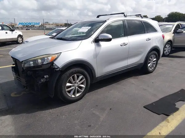 5XYPG4A38GG033326 2016 KIA SORENTO - Image 2
