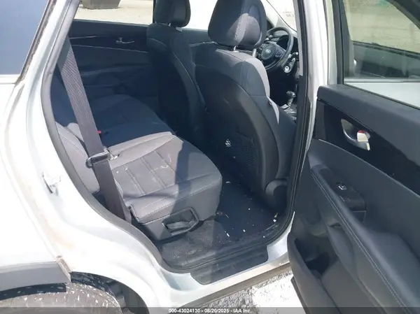 5XYPG4A38GG035349 2016 KIA SORENTO - Image 8