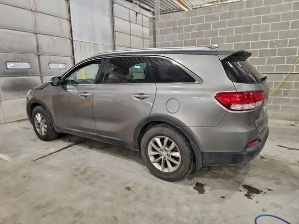 5XYPG4A38GG037764 2016 KIA SORENTO - Image 2