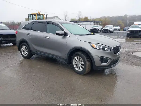 5XYPG4A38GG051521 2016 KIA SORENTO - Image 1