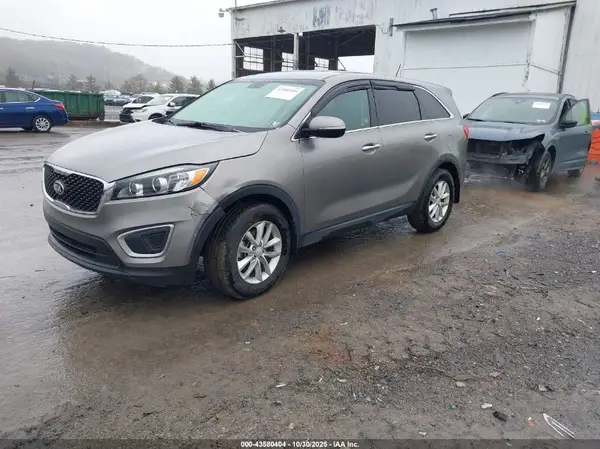 5XYPG4A38GG051521 2016 KIA SORENTO - Image 2