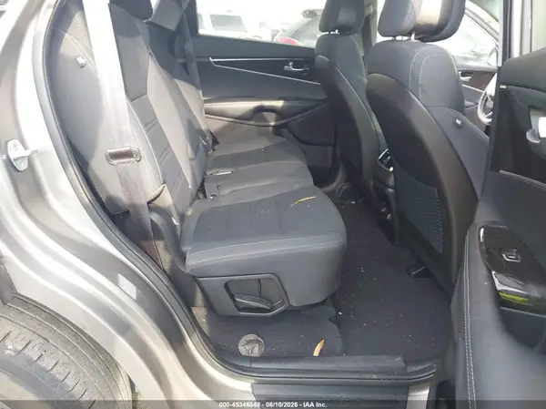 5XYPG4A38GG061675 2016 KIA SORENTO - Image 8