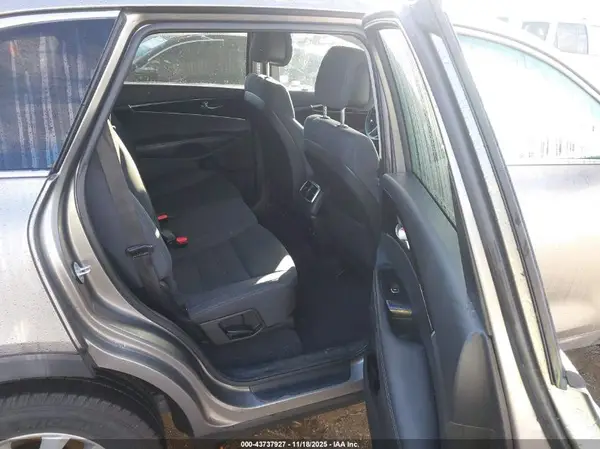 5XYPG4A38GG062258 2016 KIA SORENTO - Image 8