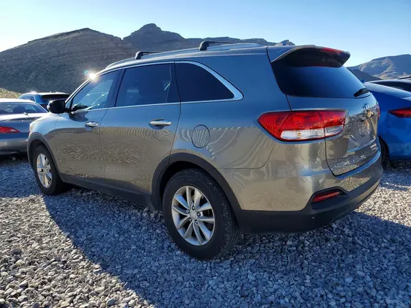 5XYPG4A38GG066830 2016 KIA SORENTO - Image 2