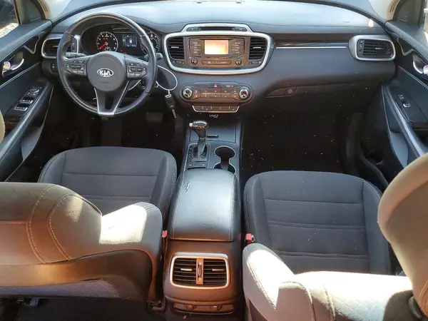 5XYPG4A38GG066830 2016 KIA SORENTO - Image 8