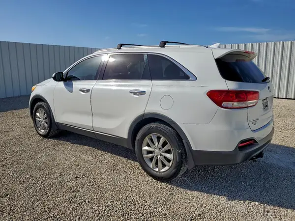 5XYPG4A38GG069940 2016 KIA SORENTO - Image 2