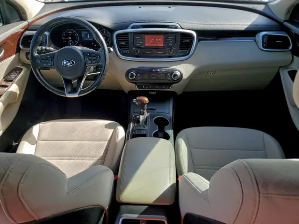 5XYPG4A38GG069940 2016 KIA SORENTO - Image 8