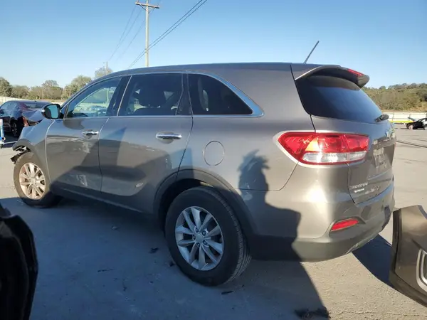 5XYPG4A38GG076161 2016 KIA SORENTO - Image 2