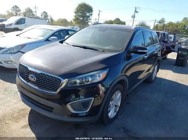 5XYPG4A38GG085118 2016 KIA SORENTO - Image 2