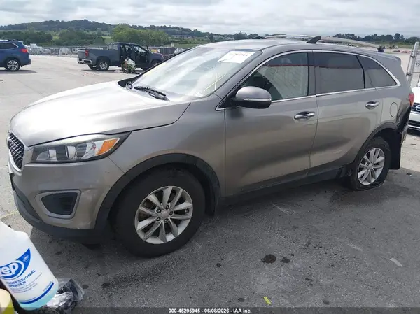 5XYPG4A38GG086205 2016 KIA SORENTO - Image 2