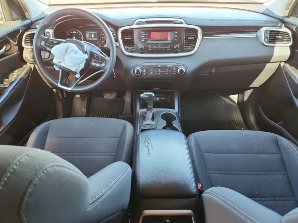 5XYPG4A38GG088049 2016 KIA SORENTO - Image 8