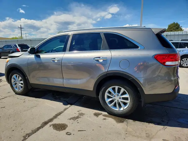 5XYPG4A38GG089167 2016 KIA SORENTO - Image 2
