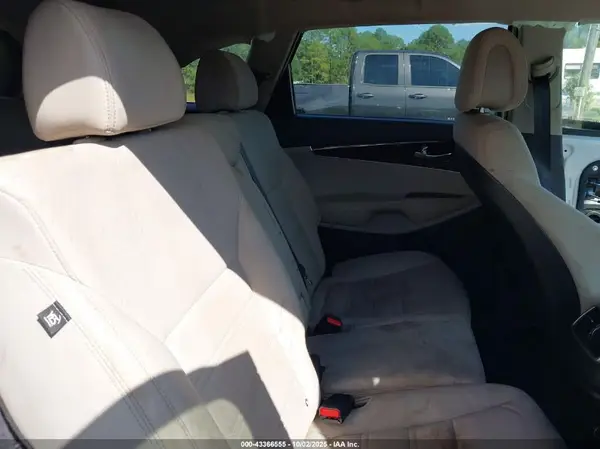 5XYPG4A38GG089573 2016 KIA SORENTO - Image 8