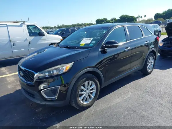 5XYPG4A38GG095955 2016 KIA SORENTO - Image 2