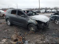 5XYPG4A38GG109711 2016 KIA SORENTO