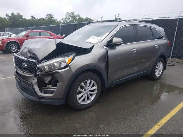 5XYPG4A38GG114813 2016 KIA SORENTO - Image 2