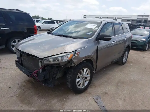 5XYPG4A38GG130977 2016 KIA SORENTO - Image 2