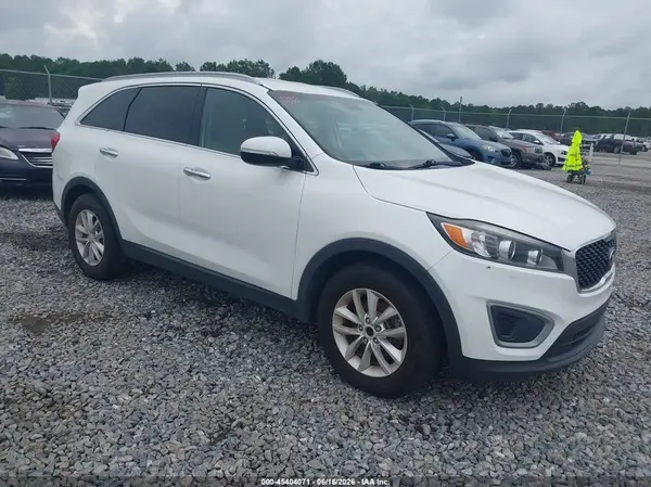 5XYPG4A38GG157967 2016 KIA SORENTO - Image 1
