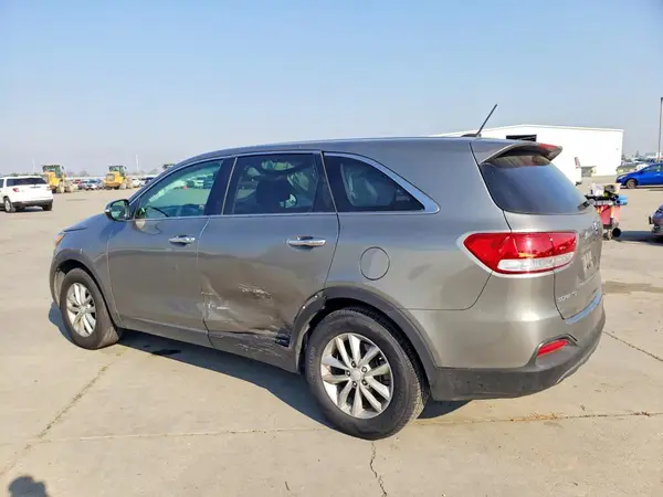 5XYPG4A38HG194308 2017 KIA SORENTO - Image 2