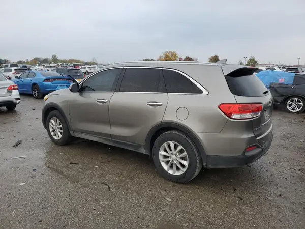 5XYPG4A38HG196768 2017 KIA SORENTO - Image 2
