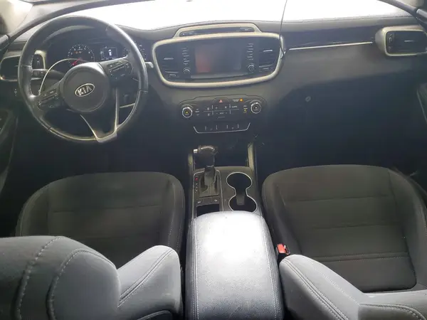 5XYPG4A38HG199587 2017 KIA SORENTO - Image 8
