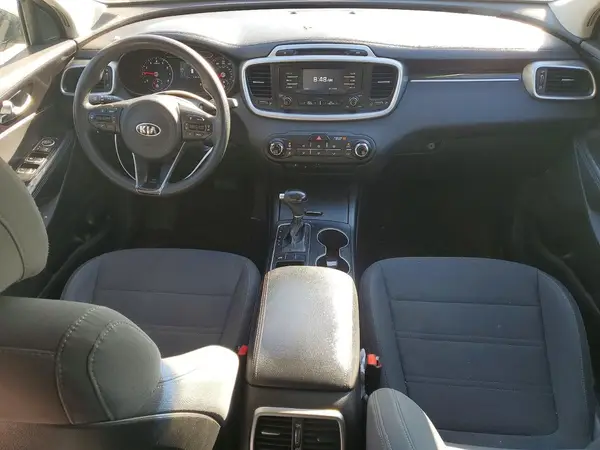 5XYPG4A38HG203282 2017 KIA SORENTO - Image 8