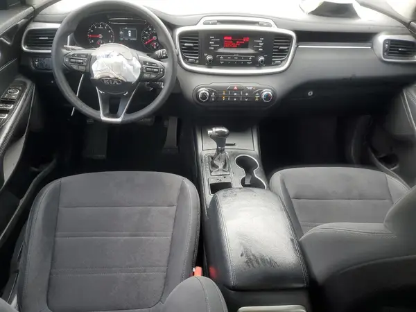 5XYPG4A38HG206201 2017 KIA SORENTO - Image 8