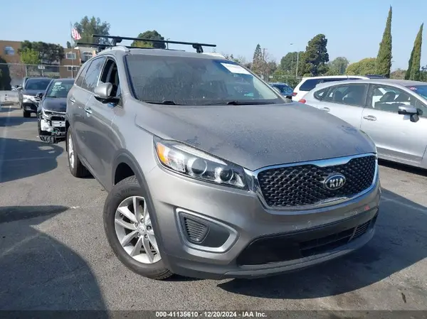 5XYPG4A38HG206473 2017 KIA SORENTO - Image 1