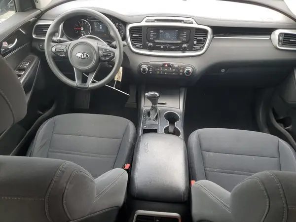 5XYPG4A38HG213620 2017 KIA SORENTO - Image 8