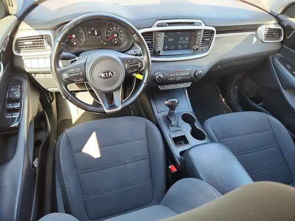 5XYPG4A38HG215836 2017 KIA SORENTO - Image 8