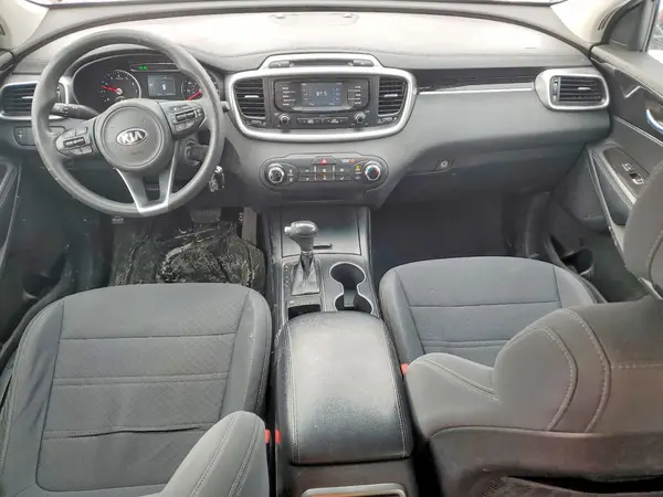 5XYPG4A38HG221314 2017 KIA SORENTO - Image 8