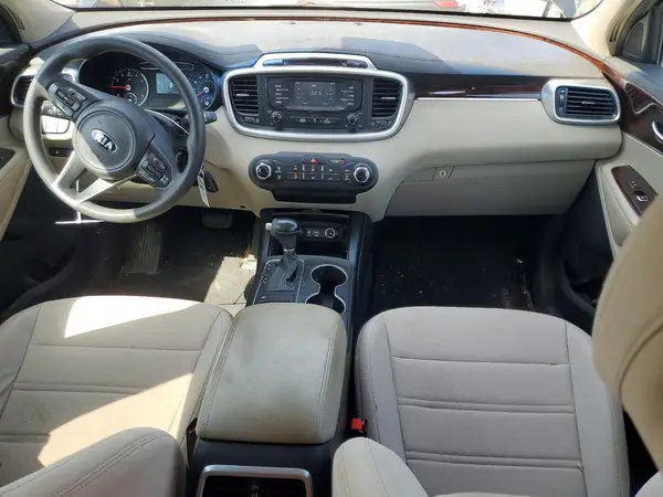 5XYPG4A38HG222530 2017 KIA SORENTO - Image 8