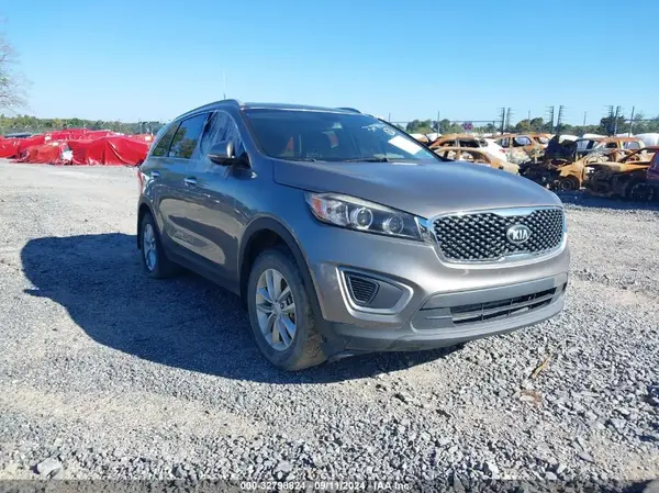 5XYPG4A38HG226318 2017 KIA SORENTO - Image 1