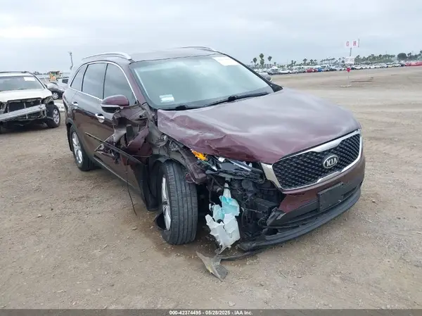 5XYPG4A38HG236878 2017 KIA SORENTO - Image 1