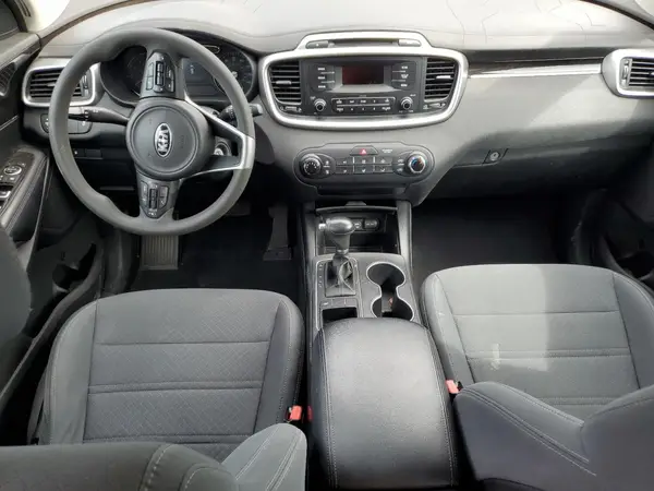 5XYPG4A38HG237500 2017 KIA SORENTO - Image 8