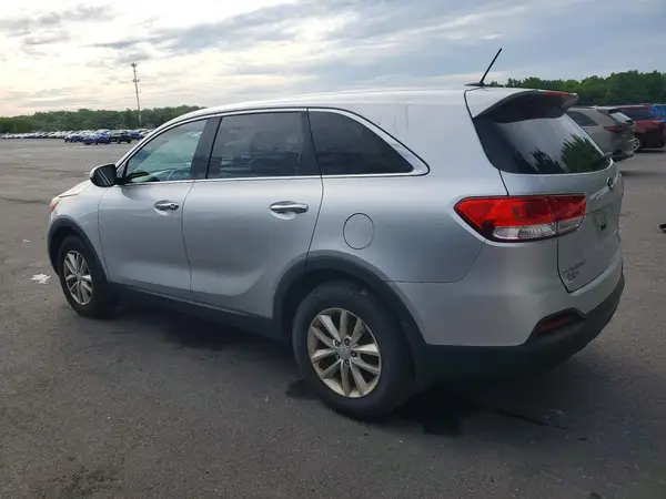 5XYPG4A38HG238100 2017 KIA SORENTO - Image 2