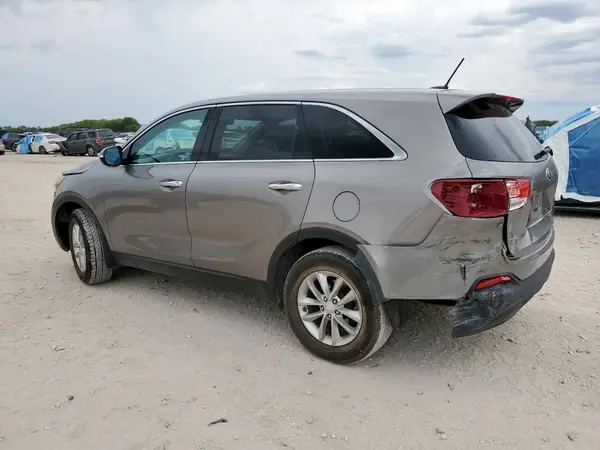 5XYPG4A38HG244818 2017 KIA SORENTO - Image 2