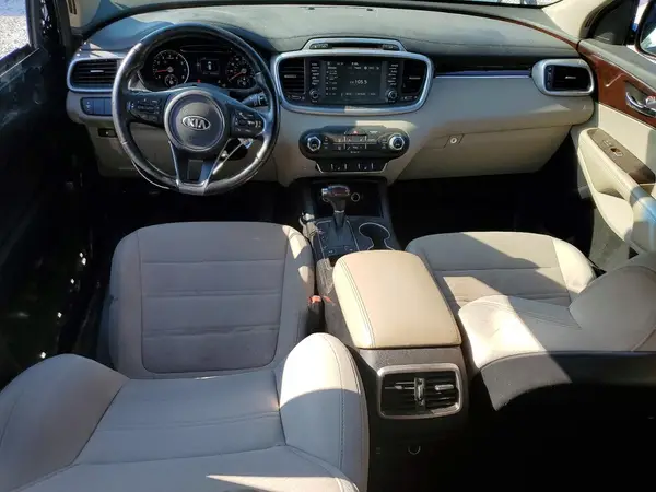5XYPG4A38HG258427 2017 KIA SORENTO - Image 8