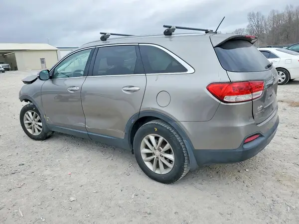5XYPG4A38HG266088 2017 KIA SORENTO - Image 2