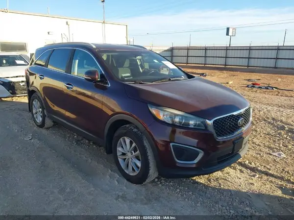 5XYPG4A38HG266382 2017 KIA SORENTO - Image 1