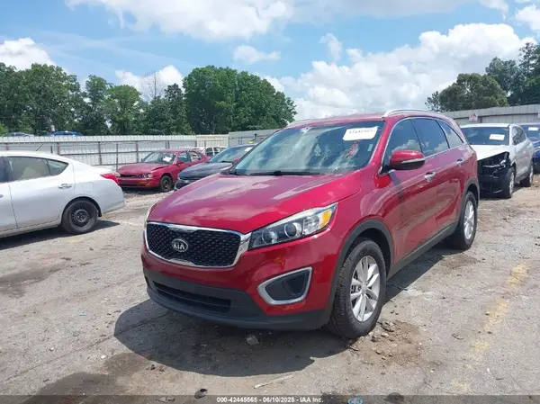 5XYPG4A38HG267774 2017 KIA SORENTO - Image 2
