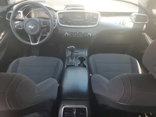 5XYPG4A38HG268522 2017 KIA SORENTO - Image 8