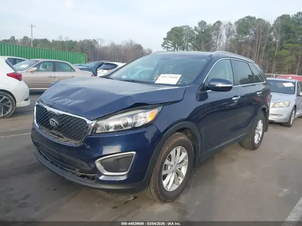 5XYPG4A38HG270528 2017 KIA SORENTO - Image 2