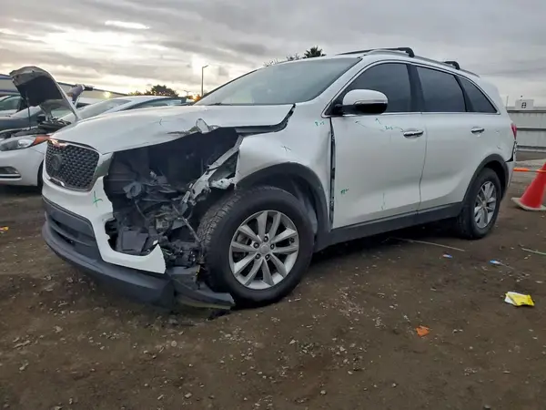 5XYPG4A38HG271761 2017 KIA SORENTO - Image 1
