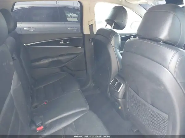 5XYPG4A38HG274806 2017 KIA SORENTO - Image 8